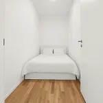 Luxury, Newly Renovated 3 Bedroom, 78M Sq Central Oslo Apartment In Grunnerlokka
